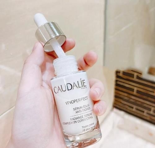 肤色|5款平价好用的美白精华盘点，价格不贵但是效果真的不错