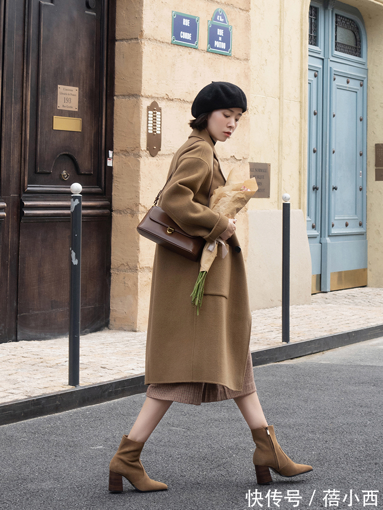 牛角扣 会穿“大衣”的女人更优雅,搭配半身裙真高级、搭配阔腿裤显气质