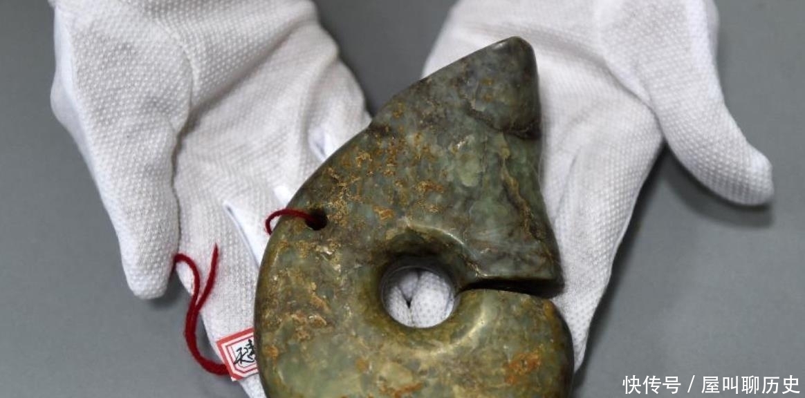 玉猪龙|4名考古工作人员被抓，一个玉器转手320万，认罪：知道这个最值钱