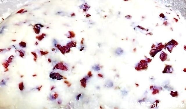 早餐,吃饺子面条不如吃它,香软蓬松又简单,比蛋糕还好吃,真香