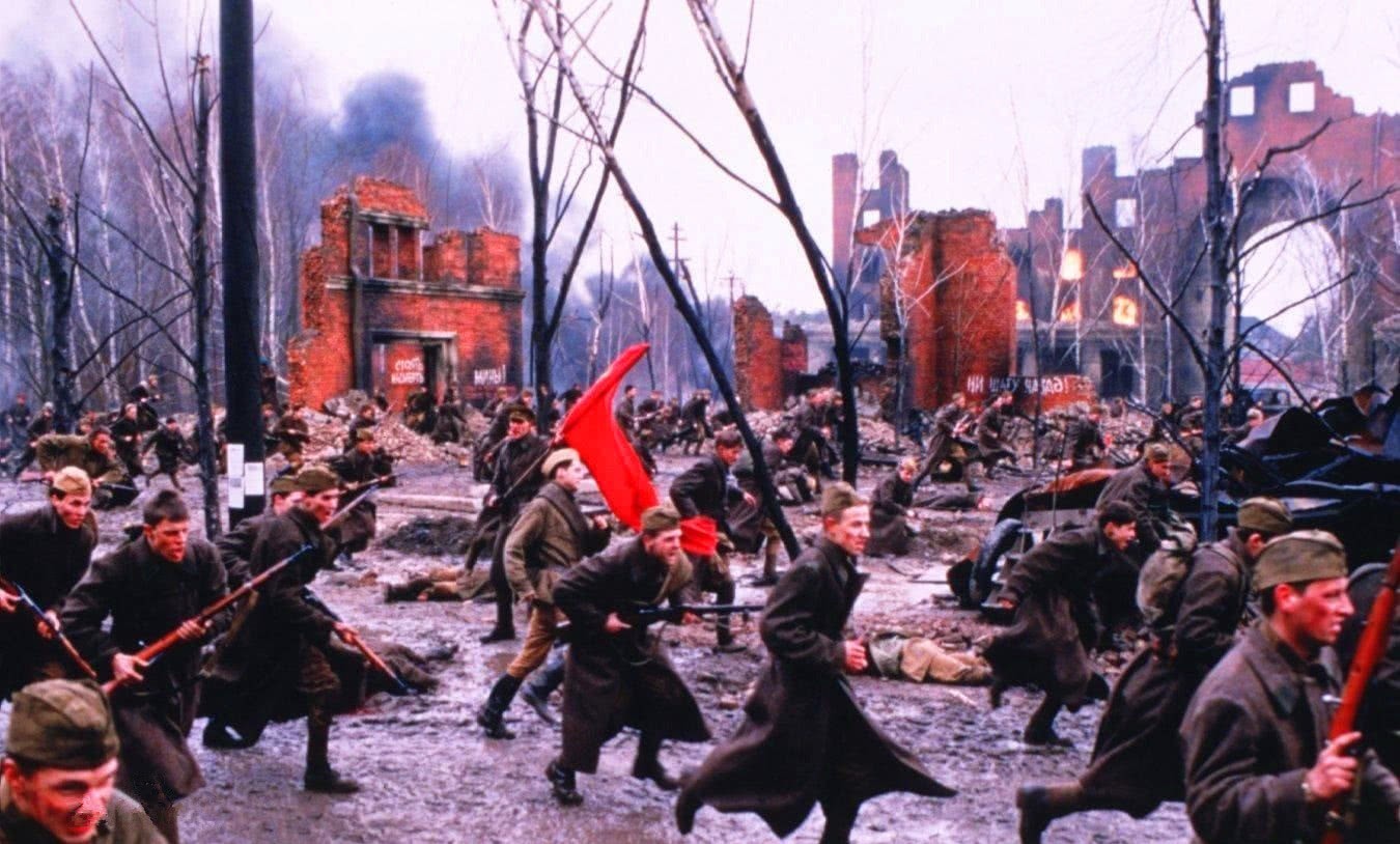 德国军队|二战6名德军被埋防空洞,6年后获救已不成人样,他们经历了什么?