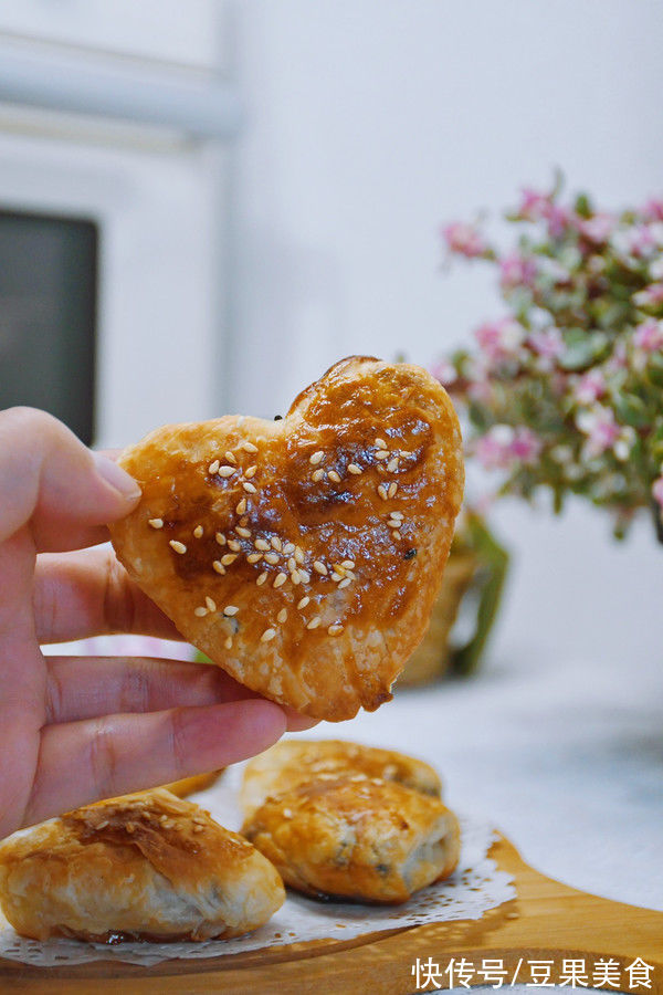 不用和面的芝麻糖酥｜个个酥脆香甜