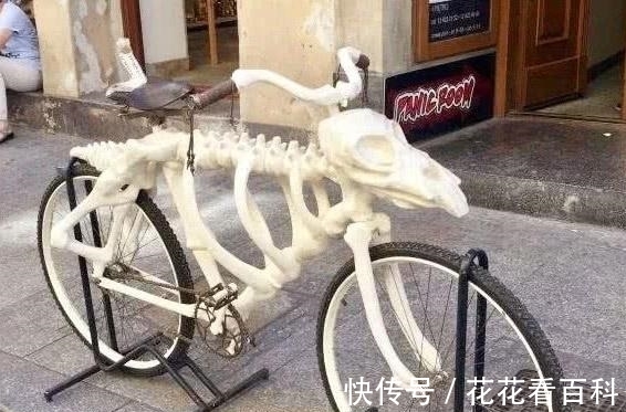 |幽默笑话:跟媳妇去老丈人家吃饭,陪他喝几杯……