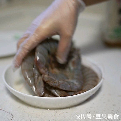 「椒盐烤虾」一出锅，方圆十里都飘香