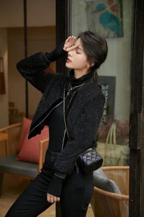 廓形 秋日的时尚穿搭，这些单品好搭时髦美翻天