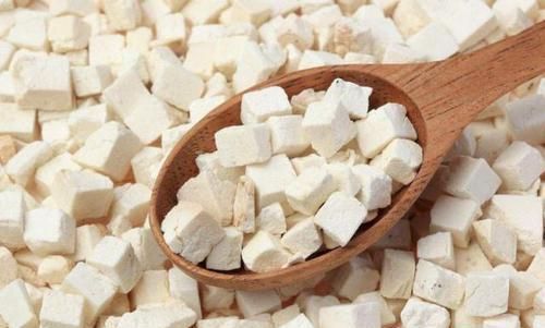 祛湿|黄芪加此物泡水喝,祛湿排寒,或许肝肾都会感谢你,早知早受益