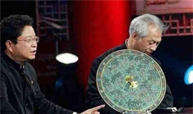 专家|王莽铜镜被专家发现,背面3个字让专家激动千古之谜要揭晓
