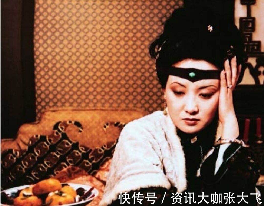 黛玉&同是客居贾府,为何薛宝钗能参与管理大观园,黛玉却无半点实权?