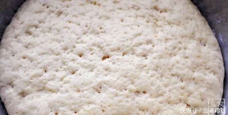 油条不用出去买,简单几步教你在家炸油条,蓬松酥脆,好吃又健康