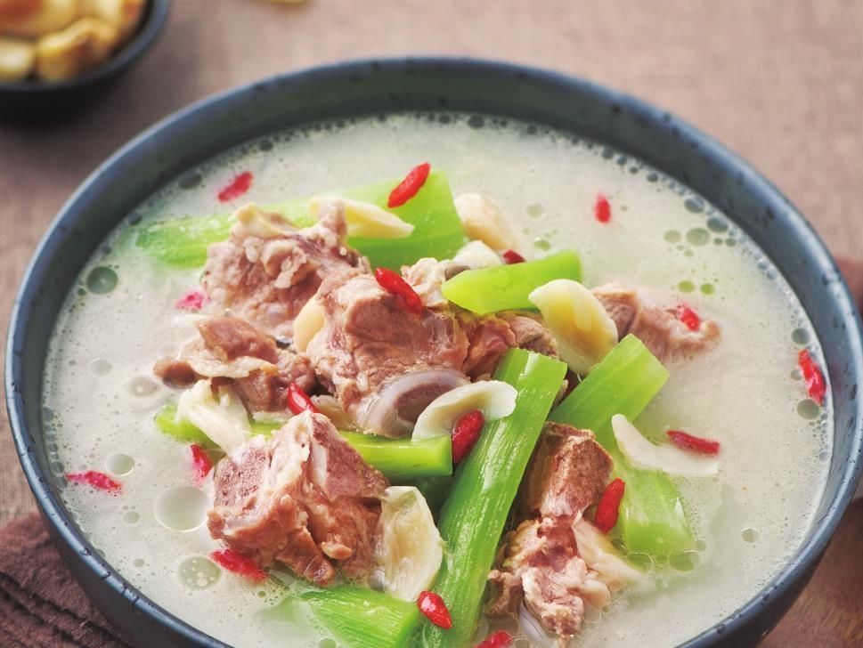 春天干燥,给家人多喝这道汤,既补水又补钙,清爽鲜美,老少皆宜