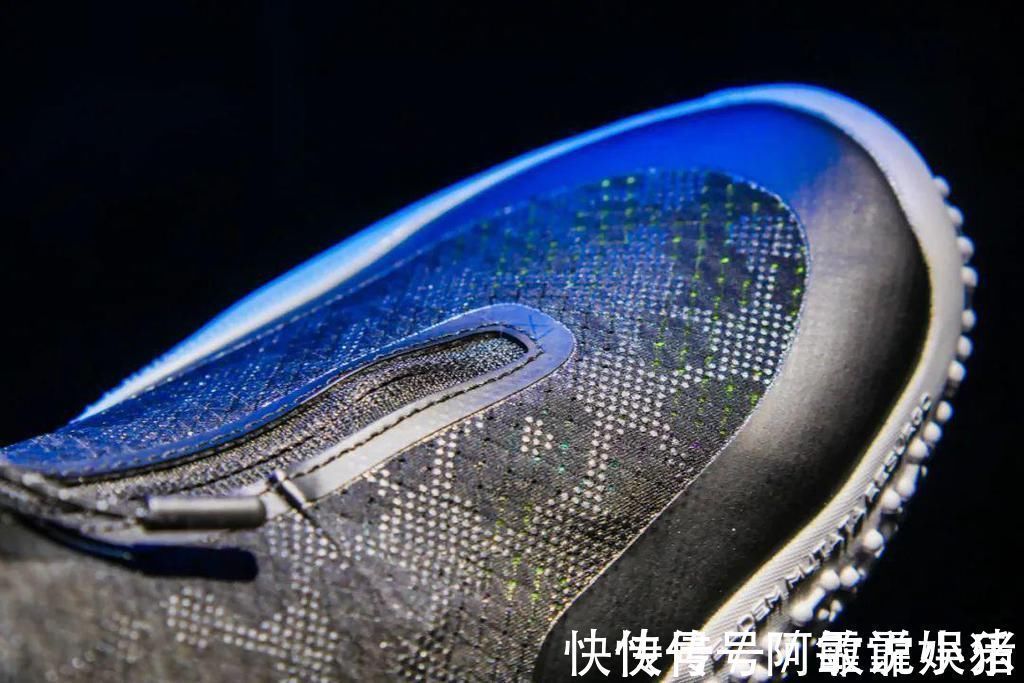 zk7|最适合大众的旗舰签名实战鞋!虽是国产卖千元也别喊贵