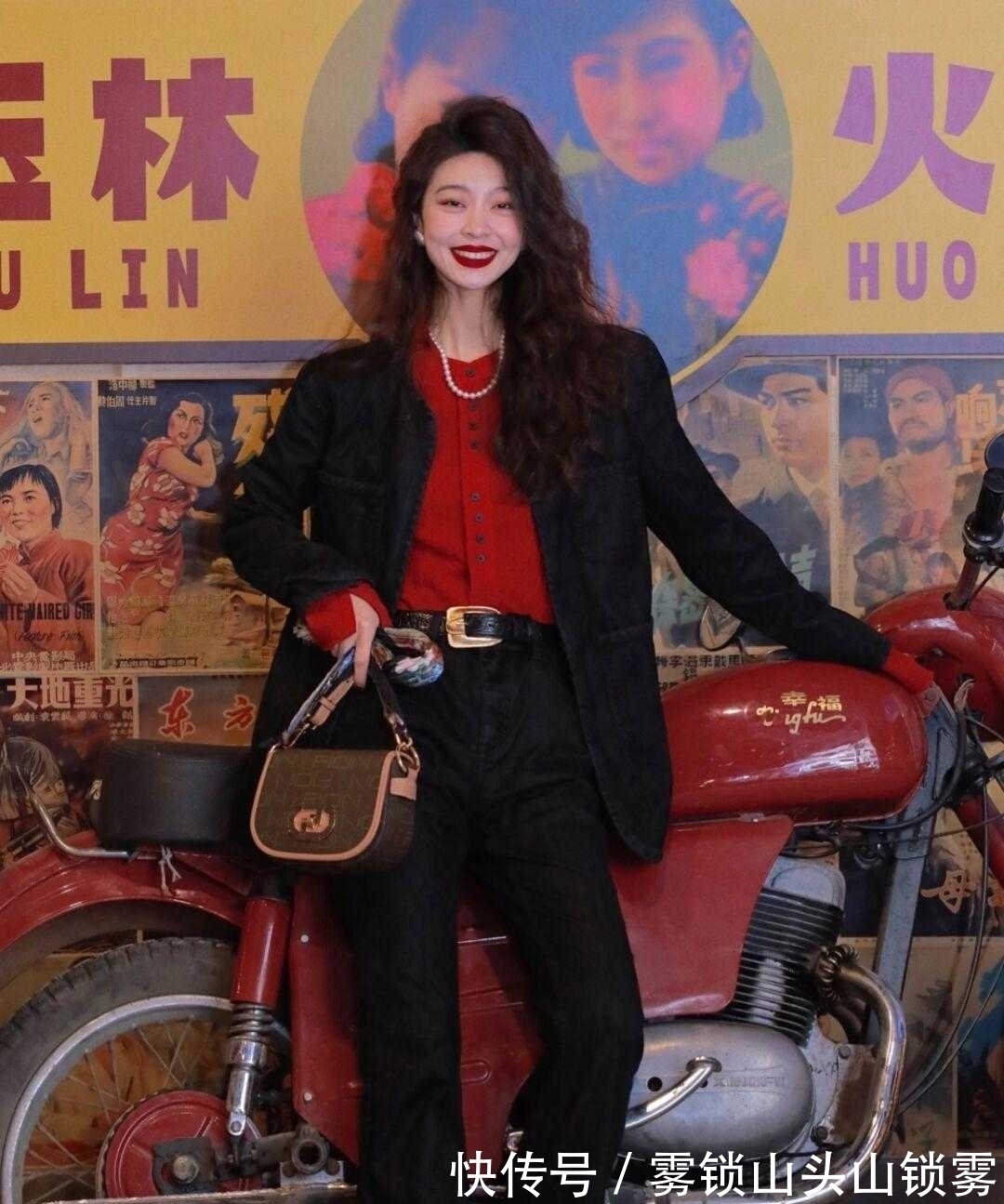 连衣裙 过年怎么穿保暖又洋气?借鉴这几套搭配,简约利落又有高级感