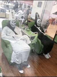 |搞笑GIF:这就有点看不懂了,同样是妹子,为什么她就那么优秀?