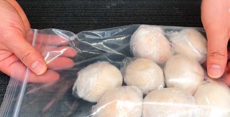 快速腌鸡蛋的做法，我们家每次都是这么腌的，个个流油，太好吃了