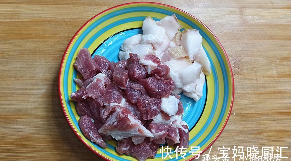 教你家常白萝卜红烧肉,制作简单,成菜鲜甜入味开胃好吃老香了