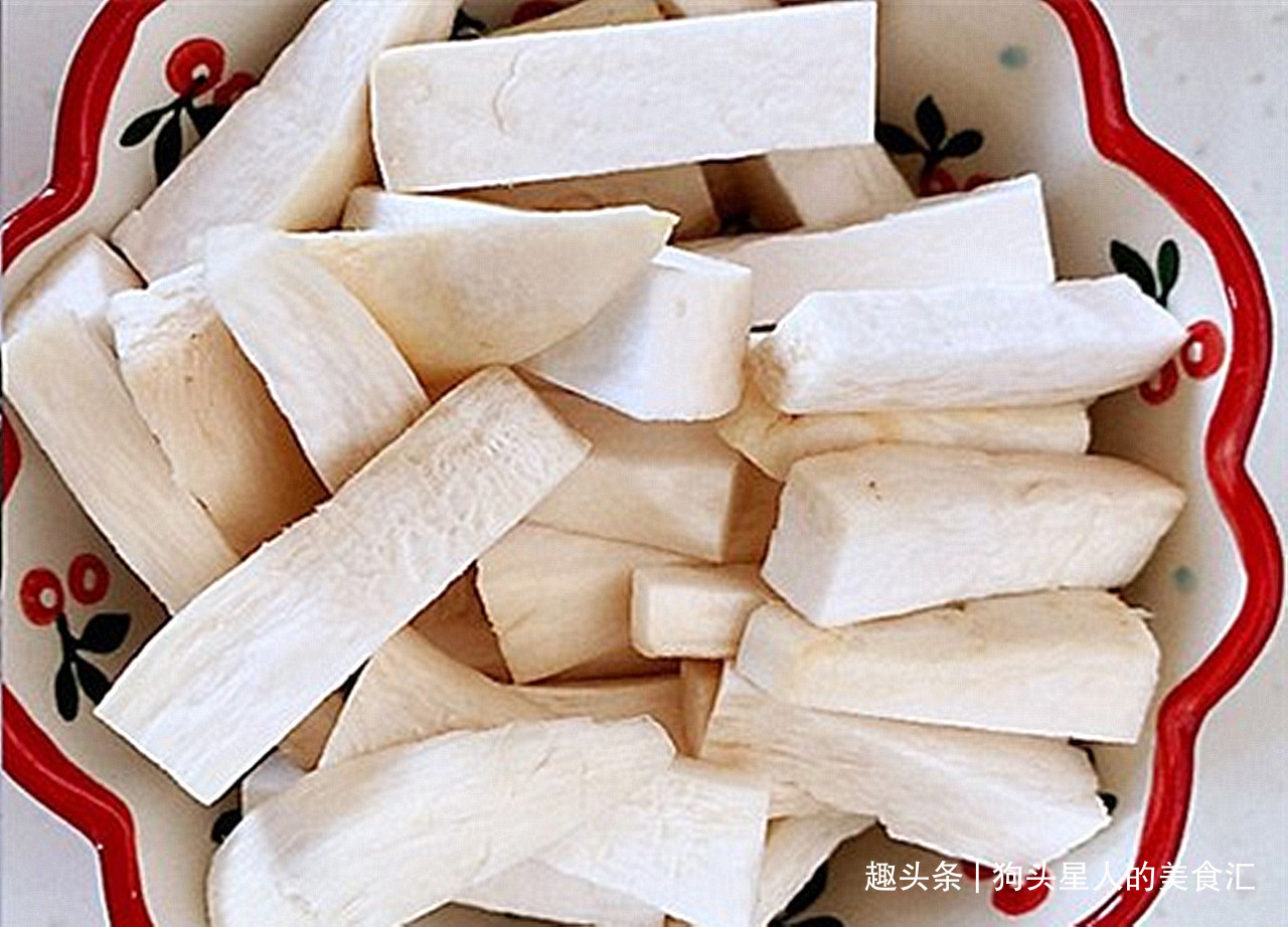 杏鲍菇美味零食做法，家人每周都要吃，外酥里嫩，给肉都不换