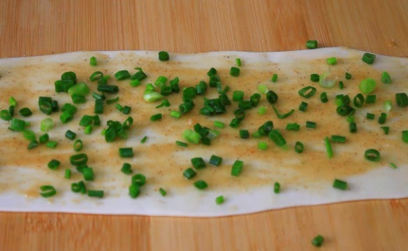 葱花饼到底是发面还是烫面？原来这样做最好吃，香酥可口真解馋