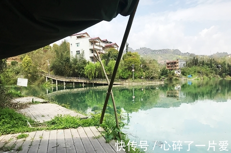 政府出资修钓台,提供垂钓好去处!享受的同时莫忘自觉,方能长久