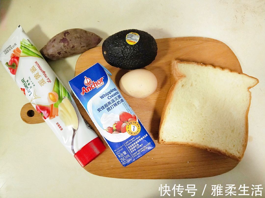 面包片|颜值高的三色三明治，制作简单，口味丰富