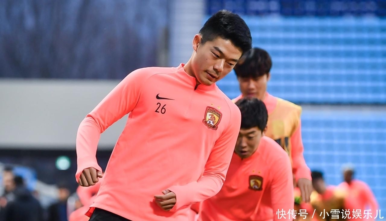 被恒大雪藏整整一年!复出后加盟同城死敌,