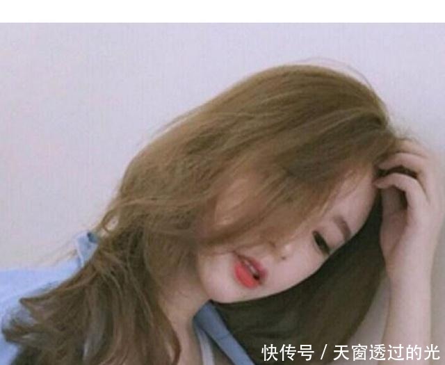 卷发|木马卷温柔时髦,这几款发型,让你颜值翻了两倍