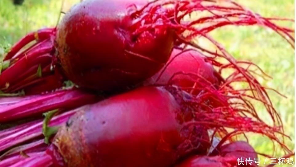 40歲女人,常吃3種食物,美容養顏,祛皺淡斑,保護子宮健康