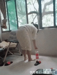 |搞笑GIF:单身久了什么事情都做的出来, 是时候找个女朋友了