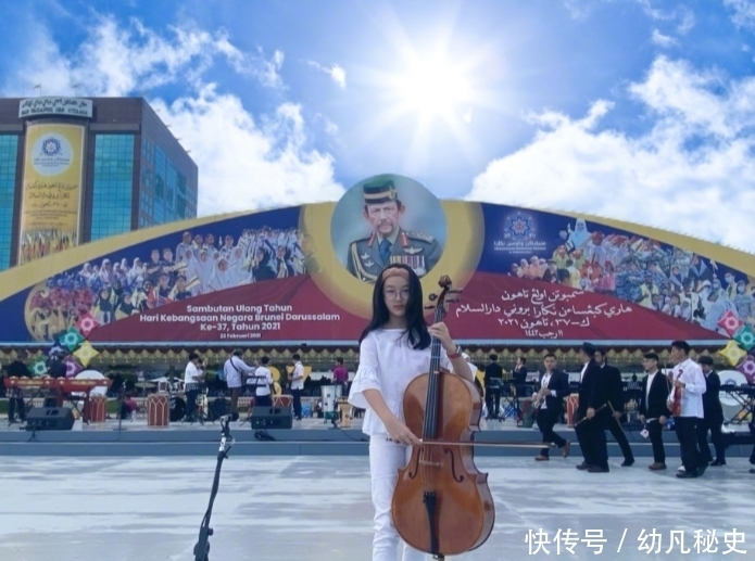 欧巴 《爸爸去哪儿》8年,多多拍话剧,石头帅成欧巴,她受到国王表扬