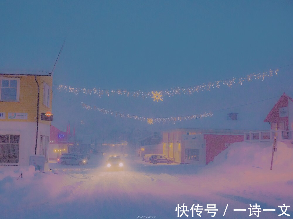 荒原@饮酒煮茶,围炉夜话,任他风雪扣柴门,但有杯中酒正温