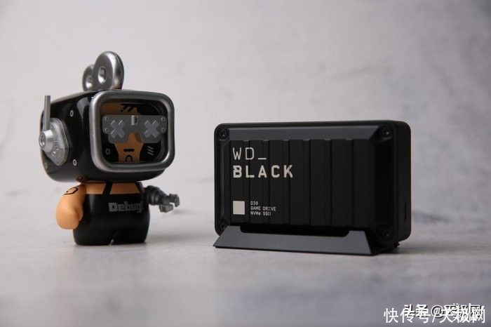 d30|释放性能，扩展游戏库 西部数据WD_BLACK D30游戏移动固态硬盘评测