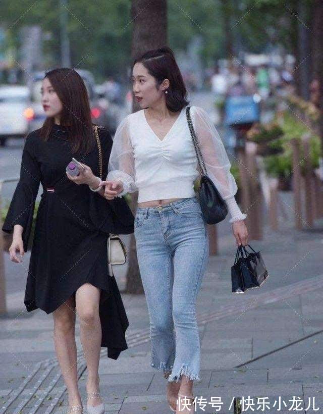 小清新 白色网纱上衣搭配蓝色打底裤,把握时尚,紧跟潮流