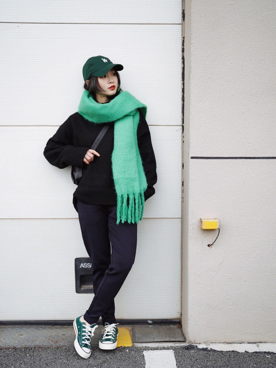 博主|气质是由内而外散发的,会穿“毛衣”很重要,美的像小姑娘