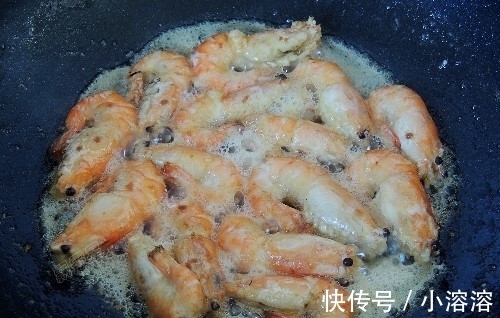 饭店|油焖大虾的家常做法，不用油炸，鲜香入味，在家做出饭店的味道