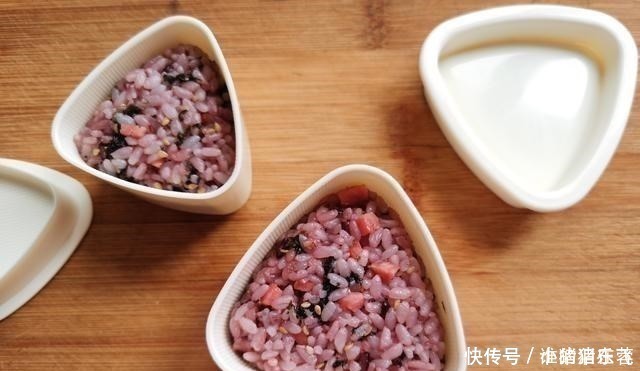 儿子点名要吃这早餐，简单到不可思议，拌一拌就能吃，我特乐意做