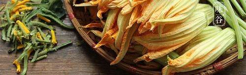 立夏前后，不吃肉也要多吃这朵花，10元钱一斤，清甜脆嫩，贵也值