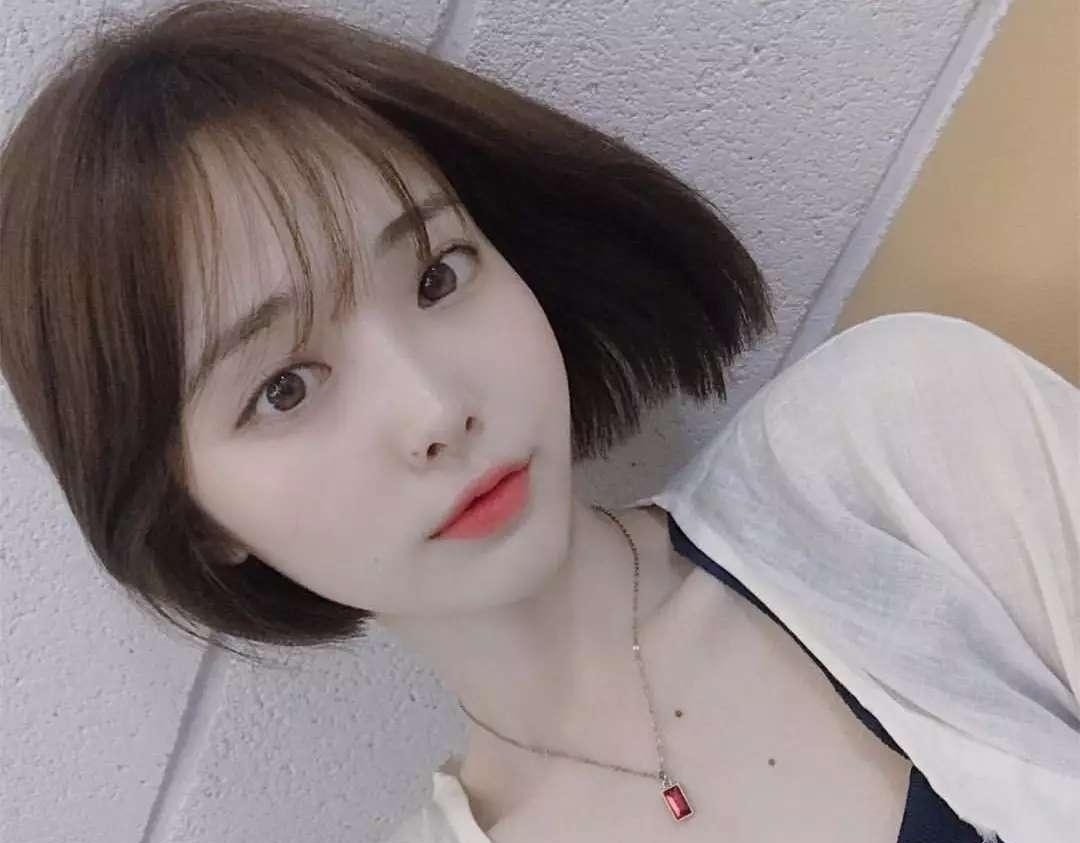 圆脸型 圆脸发量少的女生适合哪种发型?剪这7款发型瘦脸减龄还显发量多