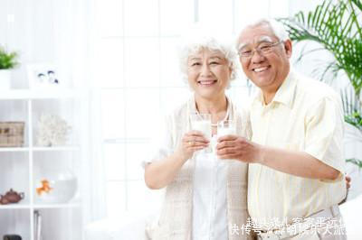 中老年人|老年痴呆测试图上有只青蛙，如果在30秒内找到，说明大脑很年轻