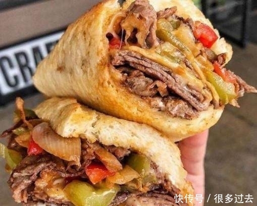 外国人|煎饼果子流入国外后,被外国人彻底玩坏,网友:我已经瞎了!