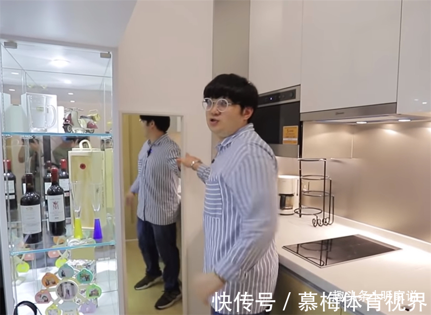 夫妻二人|香港夫妻买下16㎡微型房,利用3米层高做阁楼,半平米不敢浪费