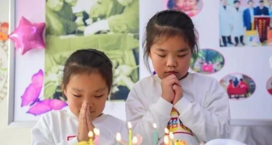 不良习惯|国内首例“连体双胞胎”,10年过去了现状如何?让人感慨万千