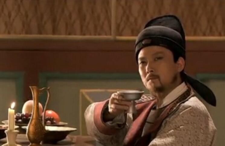 皇帝|他屡试不中,皇帝破格赐他做官,他却认为:这是在侮辱人