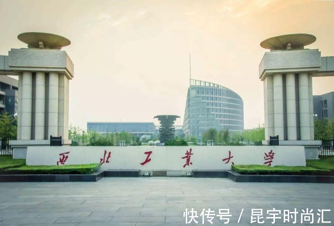 华为|鸿蒙班为何没“落户”清华?任正非质问何庭波:人跑了,你担责么