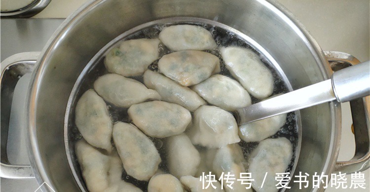 秋天吃饺子，用此3样搭配做馅，一咬满嘴汁太鲜了！比肉馅更过瘾！