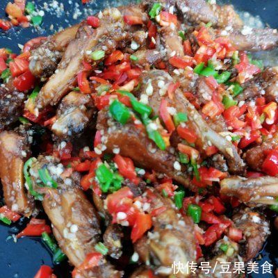 美味|想健康又想美味，吃蒜香鸡翅就对啦