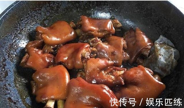 高压锅|炖猪蹄不用高压锅，教你一招，只需在里面加点它，软烂入味还不腻！