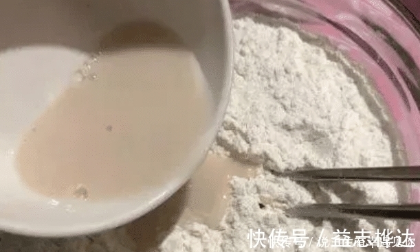 保质期|今天才知道,面团发不起来原来是用错了酵母使用方法,难怪没效果