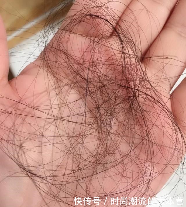 tips 女生显老的2个发型,千万别再留了!