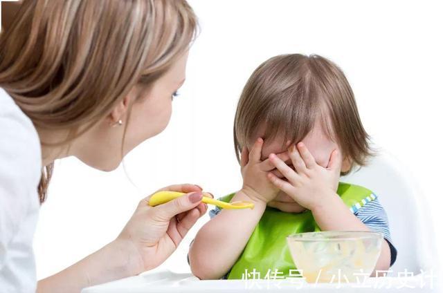 习惯|给孩子喂饭时，妈妈总会有这3个不好的习惯，需要改正，早知早好