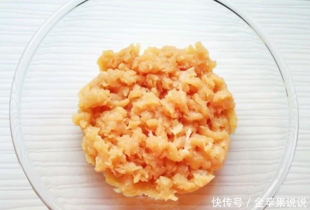 萝卜馅饺子有水怎么办焯水就错了,加点它萝卜不出水不变味