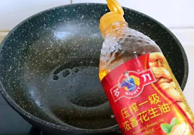 用来|没想到这种食材还能用来做小炒,香气扑鼻还不油腻.好吃不上火